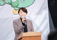 용인특례시의회, 스포츠클라이밍으로 봄 문 열었다