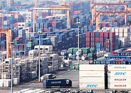 3월 수출 사상 첫 800억불 돌파⋯반도체 역대 최대 328억불 '견인' [상보]