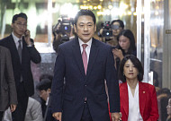 장동혁, 우원식 만나 “지선 앞두고 개헌 논의 부적절…국민적 합의 필요”