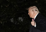 이란 이미 정권 교체됐나...트럼프 “새 정권과 대화 중”