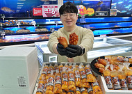 롯데마트, 산지서 직송되는 햇멍게로 수산물 소비 활성화 나서