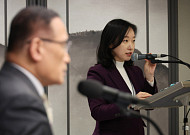 전은수 靑 부대변인, 대변인 승진…강유정은 수석대변인