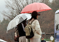 [내일날씨] 토요일 전국 대부분 비…제주·남부 시간당 30㎜ 강한 비
