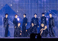 “13명 전원 재계약”⋯세븐틴, 월드투어 앙콘 ‘감동’으로 닫았다