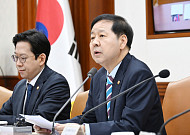 구윤철 "3차 석유최고가격 오늘 저녁 7시 발표"