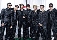 방탄소년단, 콘서트 입장 팔찌 500장 도난⋯간 큰 용의자는 남성?