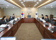 방미통위, 출범 6개월 만 첫 회의…‘방송3법’ 후속 조치