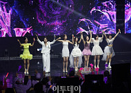 [현장에서] “노래로 다시 만난 청춘”…‘비바브라보 2nd 콘서트’ 현장