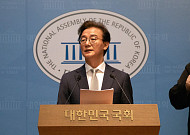 부산시장 선거, 해양수도 vs 월드 클래스…전재수-박형준 비전 정면충돌