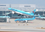 중동 전쟁 장기화 조짐에…올여름 휴가 키워드는 'L.E.S.S'?