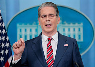 미국, 이란 ‘자금줄 옥죄기’ 본격화⋯2차 협상 낙관 속 압박 극대화