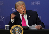 이란 전쟁에 표심 잃은 트럼프, 백신 옹호론자 CDC 국장 지명