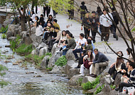 아침 흐리고 비, 낮엔 더워져...미세먼지 ‘보통’ [날씨]