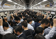 중동사태 후 출퇴근 시간대 지하철 이용 3000만명 육박, 경로 비중은 유지