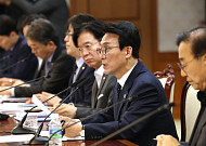 김민석 "새만금 메가특구 첫 실험"…현대차 9조 투자 '속도'