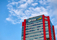 EY한영, 업계 최초로 감사 업무에 'AI 에이전트' 전면 도입