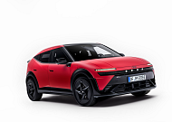 현대차, ‘아이오닉 3’ 공개…유럽 전동화 전면전