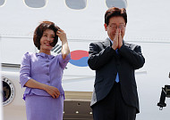 이 대통령, 하노이 도착…내일 韓·베트남 정상회담