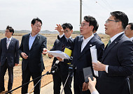 시화·화옹에 대규모 태양광발전⋯金총리 “재생에너지 속도전 필요”