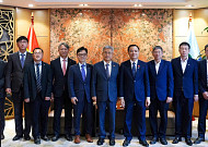한전, 베트남 원전·전력망 시장 정조준⋯핵심 국영기업과 연쇄 MOU