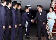 [상보]이재명 대통령, 5박 6일 일정 인도·베트남 순방 마치고 귀국