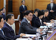 김민석 “특별한 희생엔 특별한 보상”…첫 국가보훈위서 5년 청사진 논의