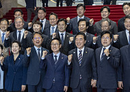 여야 9명 일괄 사퇴…6·3 지선 '미니 총선' 14곳 동시 출발