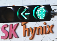 삼성전자·SK하이닉스 너무 올랐다고?…"여전히 싸다"