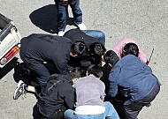 '묻지마' 광주 도심서 고교생 흉기 공격에 1명 사망…20대 남성 체포