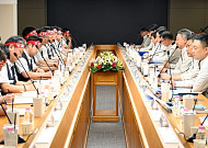 현대차, 임협 시작…노조, 성과급 30%·AI 고용 보장 요구