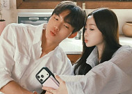 '환승연애4' 곽민경♥신승용, 열애 인정 후 럽스타그랩 대방출⋯9살 차 "문제 없어!"