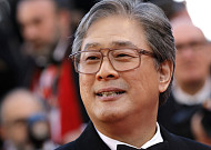 “한국, 더는 영화의 변방 아냐’…칸 심사위원장 박찬욱 감독 “이젠 봉사할 때”