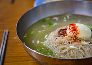 '2TV 생생정보' 오늘방송맛집- 배우 이태성의 평양냉면 맛집! '사○○○'