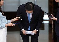 [종합] 급거 귀국 이재용 “우린 한 몸 한 가족”…삼성 총수·경영진, 노조에 잇단 대화 손짓