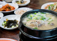 '2TV 생생정보' 오늘방송맛집- 장사의 신, 색다른 보양식! 삼계탕 맛집 '황○○'