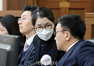 김건희, 쥴리 의혹 부인 “부유하게 자란 내가 접대? 영어 이름은 제니”