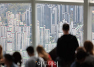 '대출 큰 손' 3040세대⋯韓 주택담보대출 70% 비중 차지