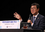 최휘영 장관 “K컬처, 이미 3대 수출 핵심 산업…2030년 400조 시대 열 것”[현장]