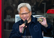 젠슨 황, PC방서 김택진·장병규 만난다…AI 협력 논의