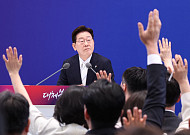 李대통령 “중동사태로 물가 문제…위기상황까지 안 갈 것”