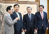 경제·금융 수장들 "향후 세입 증가 예상, 미래 투자에 활용… 잠재성장률 높여야"