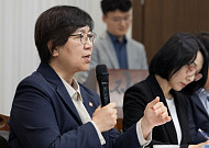 정은경 장관 "기초연금 개편안 하반기 결정… 저소득층 두텁게"