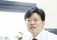 “한 번 부러지면 또 부러진다”…골다공증 치료 패러다임 변화 [메디컬 줌인]