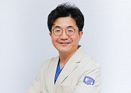 성빈센트병원, 겹경사…문동규 교수 글로벌프록터·안호정 교수 종양학회 2관왕