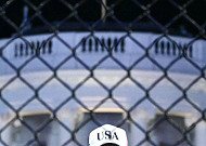 트럼프, 백악관 UFC 때 또 암살 위협...FBI “5명 체포”