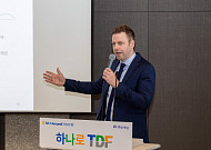 “반도체 너머 한국 증시 기회”…NH아문디운용, 하나로 TDF 운용전략 제시