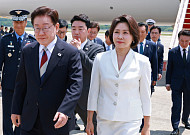 靑 “이 대통령, 내일 G7 정상회의 등 유럽순방 성과 직접 설명”