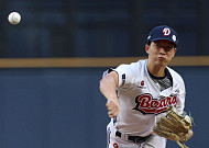 두산, KT 4연승 저지…최민석 6이닝 1실점 호투