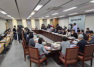 노동계 "경영계, 20년 내내 동결 요구"⋯경영계 "최저임금, 경영 위기로 내몰아"