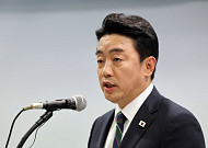 강훈식 "캐나다 잠수함 수주전 50대 50 상황"